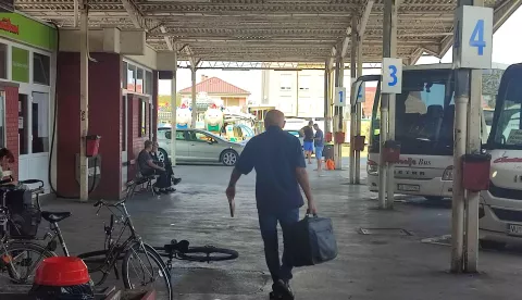 Autobusni kolodovor Županja, kolovoz 2024.snimila Marija Le&scaron;ić Omerović