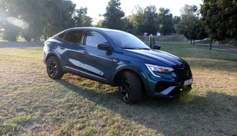 Osijek, 23. 08. 2024, Lijeva obala, katakombe. Renault Megan Conquest, test, Auto Glas.snimio GOJKO MITIĆ