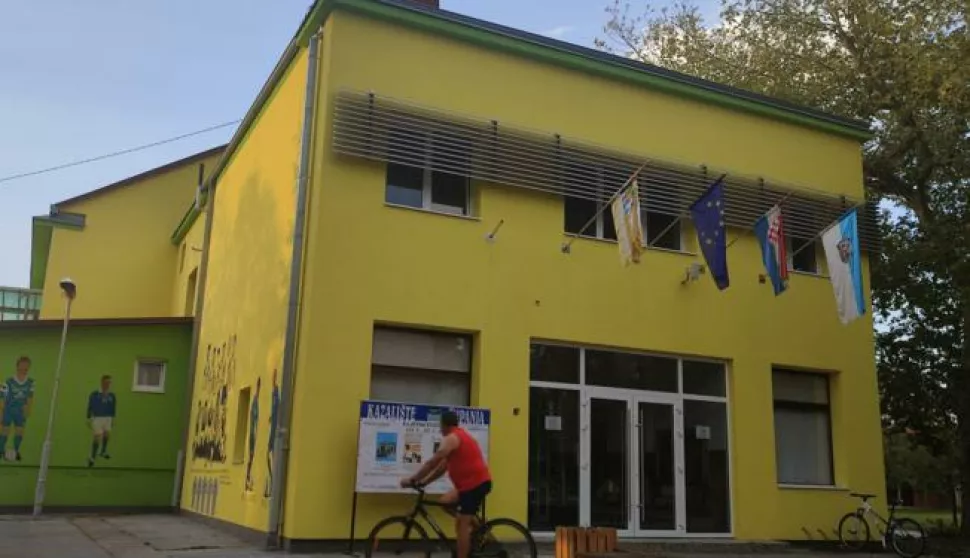 Zgrada Kina Mladost u Županji