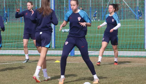 Osijek, 22. 02. 2024, Opus Arena, pomocni tereni. Trening zeneke Hrvatske nogometne reprezentacije. Marija Kunstek, hrvatska reprezentativka.snimio GOJKO MITIĆ
