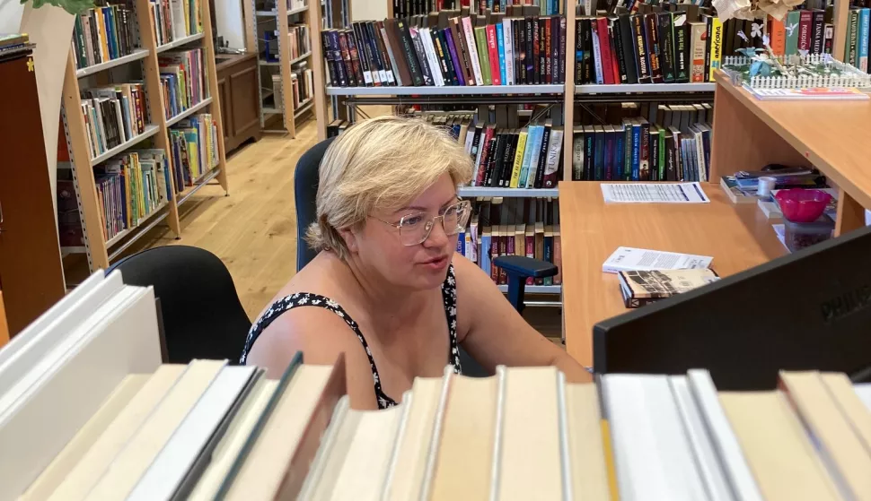 BELIŠĆEU Gradskoj knjižnici i čitaonici Belišće zaposlena je Tetiana Ore, Ukrajinka, po zanimanju knjižničarka