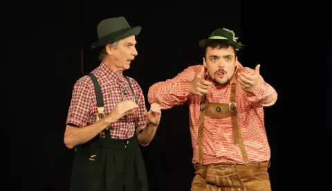 Osijek, 25. 07. 2024., Stara pekara - dvorište, OLJK, KOMIK MOTION - predstava, kazališna predstava, SNIMIO BRUNO JOBST