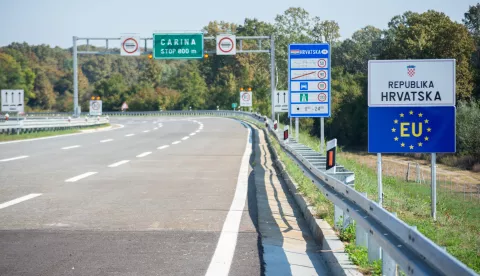 SVILAJ- 05.10.2021., otvoren granični prijelaz i most Svilaj koji povezuje Hrvatsku i BIH, autocesta na Koridoru Vc, rijeka Sava, HAC.Foto: Andrea Ilakovac