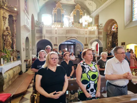 Volonteri "Veronikinog rupca" četvrti put obilježili Svjetski dan baka, djedova i svih starijih osobasrpanj 2024.Snimila: Nevenka Špoljarić