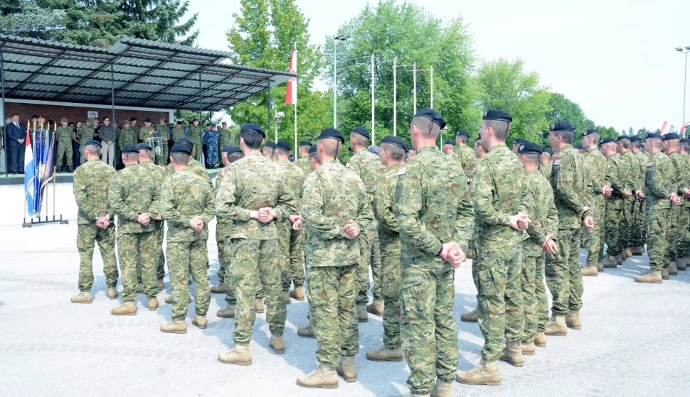 Petrinja: Doček 1. hrvatskog kontingenta NATO aktivnosti ojačane prednje prisutnosti u Republici Litvi 03.07.2018., Petrinja - U vojarni "Pukovnik Predrag Matanovic" odrzan je svecani docek 1. hrvatskog kontingenta NATO aktivnosti ojacane prednje aktivnosti u Republici Litvi. Photo: Nikola Cutuk/PIXSELL