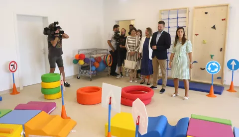 Osijek, 27. 08. 2024, Obilazak zavr&scaron;nih radova na izgradnji Dječjeg vrtića Cvijetno. Vijenac Lipa, MO Cvjetno. Ivan Radić, Ana Mihaljević, Jasenka Crnković...snimio GOJKO MITIĆ