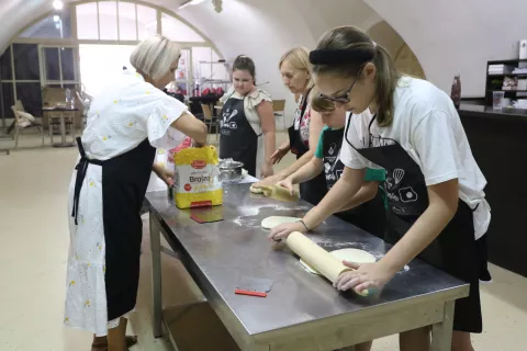 Osijek, 27. 08. 2024, Tvrđa, dvori&scaron;te Kazamata, Ekonomska &scaron;kola, Stara pekara, Dom tehnike, Trg Vatroslava Lisinksog, Zemlja bez granica, radionice, sportsak parlaonica...snimio GOJKO MITIĆ