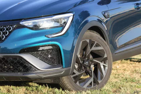 Osijek, 23. 08. 2024, Lijeva obala, katakombe. Renault Megan Conquest, test, Auto Glas.snimio GOJKO MITIĆ