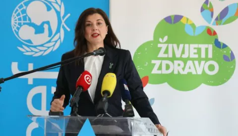 Zagreb, 07.06.2022. - Najava ovogodi&scaron;nje izdanja UNICEF-ove humanitarne utrke Mliječna staza. Ove godine, UNICEF će Mliječnom stazom podržati standardizirani program mentalnozdravstvenog opismenjavanja učitelja i nastavnika PoMoZi Da, koji provodi Hrvatski zavod za javno zdravstvo uz podr&scaron;ku Agencije za odgoj i obrazovanje. Na fotografiji Sanja Musić Milanović.foto HINA/ Admir BULJUBA&Scaron;IĆ/ abu