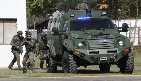Zagreb, 07.09.2021. - Obilježavanje 31. godi&scaron;njice osnutka Antiterorističke jedince Lučko. Na fotografiji Demonstracijska vježba "ATJ Lučko 2021.". foto HINA/ Admir BULJUBA&Scaron;IĆ/ abu