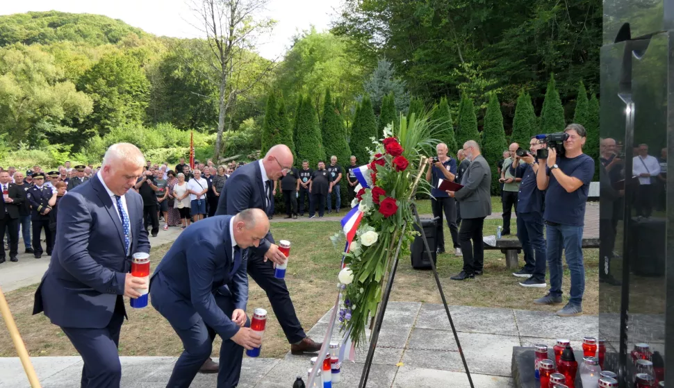 Kusonje, 08.09.2024. - Potpredsjednik Vlade i ministar hrvatskih branitelja Tomo Medved sudjelovao je na obilježavanju 33. godi&scaron;njice tragične pogibije hrvatskih branitelja u Kusonjama. Na fotografiji Tomo Medved. foto HINA/ Nikola BLAŽEKOVIĆ/ tm