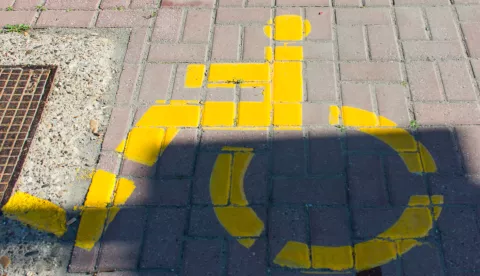 OSIJEK- 24.06.2020., Područni ured Pravobranitelja za osobe s invaliditetom, akcija nadzora kori&scaron;tenja parkirali&scaron;nih mjesta za osobe s invaliditetom prometne policije PU Osječko-baranjske.Foto: Andrea Ilakovac