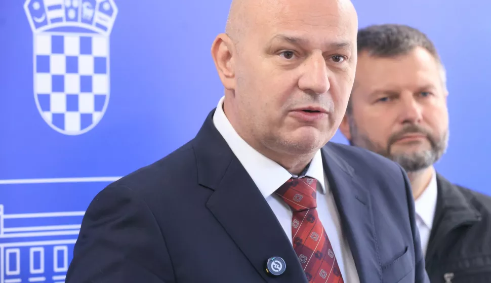 Zagreb,20.9.2024. Izjava za medije predsjednika stranke "Pravo i pravda"Mislava Kolaku&scaron;ića.Na Mislav Kolaku&scaron;ić i Dražan Dizdar. foto HINA/ Tomislav Pavlek/ tp