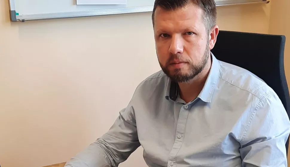 MAGAZINZvonimir Filipović, mag.oec., pred.zaposlen na mjestu Voditelja za maloprodaju Regije Istok u PIK Vrbovcu plus d.o.o. i Vanjski suradnik na Veleučilištu "Lavoslav Ružička" u Vukovaru