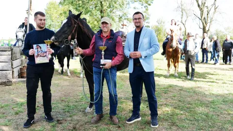 GORNJE PREDRIJEVO, Antonio Puškarić, pobjednik Marko Kolar i načelnik Berislav Androš, 29.09.2024., snimio Robert Turkalj