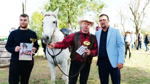 GORNJE PREDRIJEVO, Antonio Puškarić, drugoplasirani Nikola Komljenović i načelnik Berislav Androš, 29.09.2024., snimio Robert Turkalj
