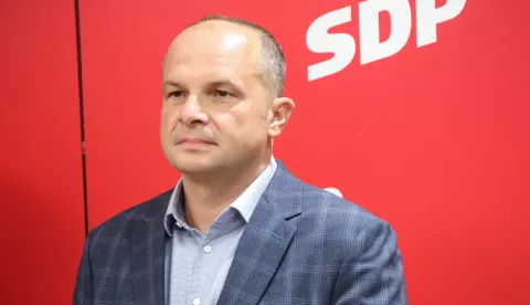 Zagreb, 21.09.2024. Drugi krug unutarstranačkih izbora za predsjednika SDP-a na kojima je pobijedio Sini&scaron;a Hajda&scaron; Dončić. Na fotografiji Sini&scaron;a Hajda&scaron; Dončić.foto HINA/ Admir BULJUBA&Scaron;IĆ/ abu