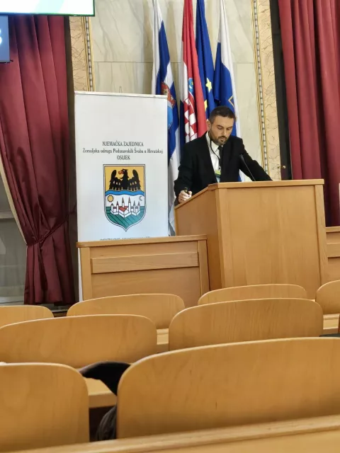 Znanstveni skup Nijemaca i AUstrijanaca - petar Kerže izlaže