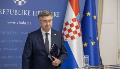 Zagreb, 15.11.2024 - Premijer Andrej Plenković izjavio je kako je osobno zgrožen zgrožen idejom da bilo tko u sustavu zdravstva koristi svoj položaj za bilo osobno bogaćenje ili pogodovanje nekom drugom, komentirajući jutro&scaron;nje uhićenje biv&scaron;eg ministra Vilija Bero&scaron;a zbog koruptivnih radnji.Foto Hina/ Dario GRZELJ/ dag