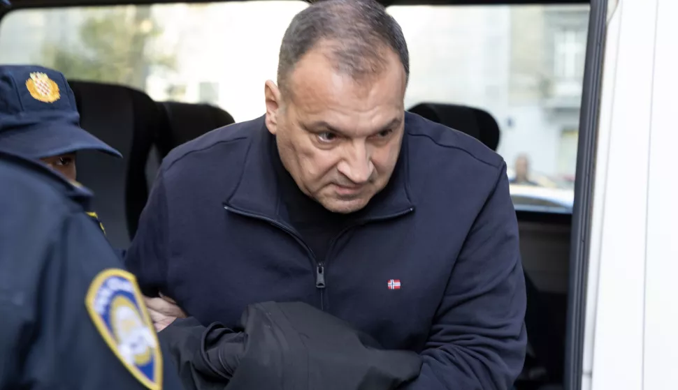 Zagreb, 15.11.2024 - Biv&scaron;i ministar zdravstva Vili Beor&scaron;, Sa&scaron;a Pozder privedeni su istražnom sucu na Županijskom sudu u Zagrebu. Na slici Vili Bero&scaron;.foto HINA/ Damir SENČAR/ ds