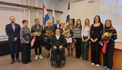SLAVONSKI BRODU povodu Međunarodnog dana osoba s invaliditetom u Gradskoj knjižnici održana je svečana sjednica Povjerenstva za osobe s invaliditetom Grada Slavonskog Broda.prosinac 2024.