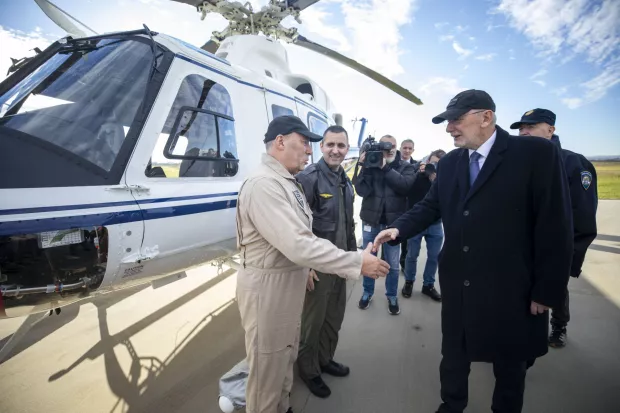 Zagreb, 17.12.2024. - Potpredsjednik Vlade i ministar unutarnjih poslova Davor Božinović razgledao je dva novoisporučena vi&scaron;enamjenska helikoptera Subaru Bell 412EPX. Na fotografiji Davor Božinović. foto HINA/ Daniel KASAP/ dk