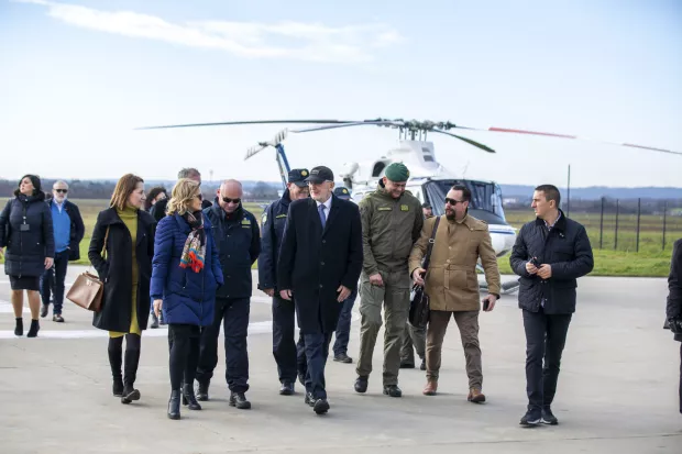 Zagreb, 17.12.2024. - Potpredsjednik Vlade i ministar unutarnjih poslova Davor Božinović razgledao je dva novoisporučena vi&scaron;enamjenska helikoptera Subaru Bell 412EPX. Na fotografiji Davor Božinović. foto HINA/ Daniel KASAP/ dk