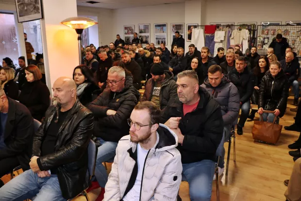 ĐAKOVOS đakovačkim je gospodarstvenicima gradonačelnik Marin Mandarić potpisao 322 ugovora, čija vrijednost doseže gotovo 600.000 eura,prosinac 2024.