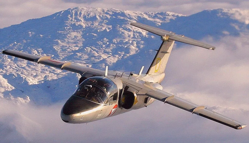 Zrakoplovi Saab 105 od početka nove godine više ne čuvaju nebo nad AustrijomAUSTRIJA VOJNI ZRAKOPLOVI SAAB 10504.01.2021. 8:58Izvor: HinaBEČ, 4. siječnja 2021. (Hina/Reuters) -