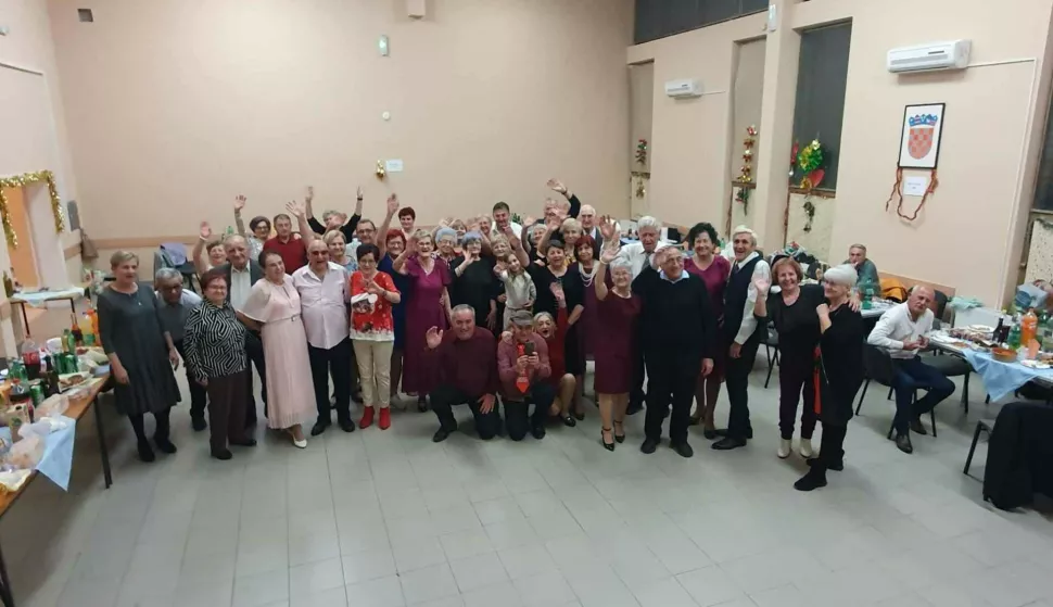 Veseli i raspjevani uplesali&nbsp;u novu 2025. godinu na biv&scaron;em VBK-u