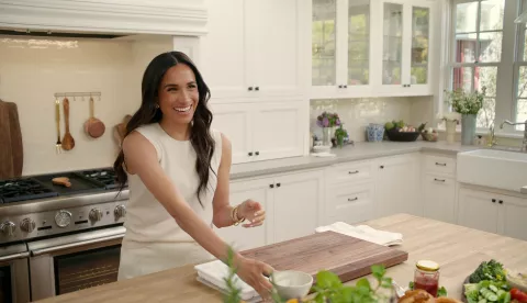 dokumentarna serija "With Love, Meghan"