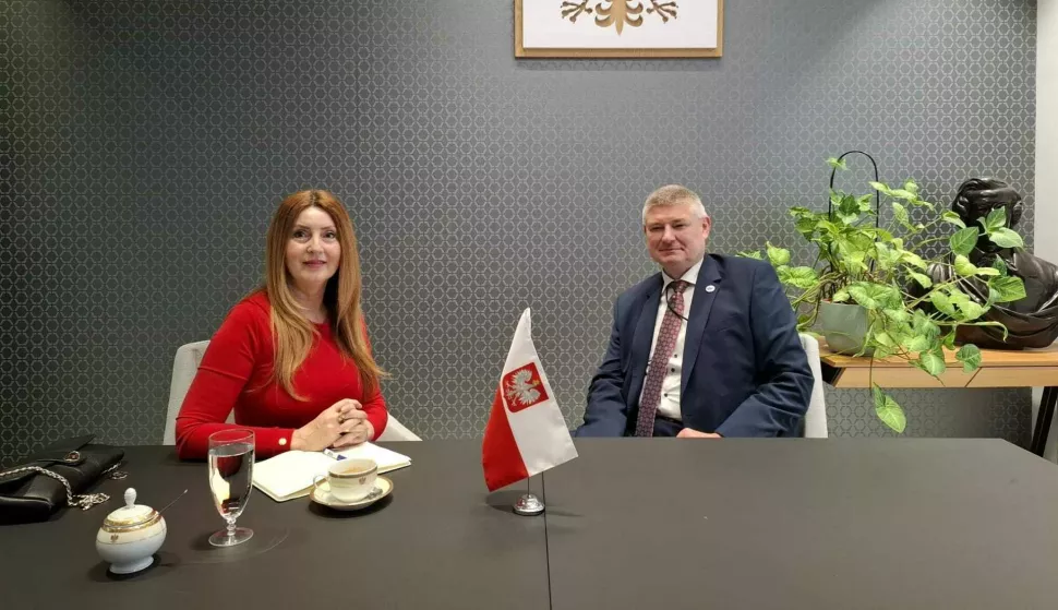 MAGAZIN INA evo fotkica s veleposlanikom Poljske. U