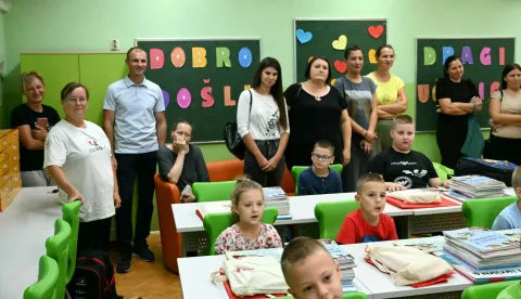 Općina Vladislavci običajno darivala i učenike i vrtićarce