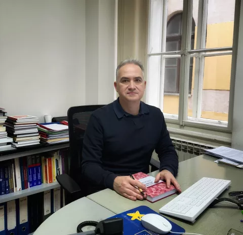 MAGAZINDr. sc. Hrvoje Butkovićznanstveni savjetnikOdjel za europske politikeInstitut za razvoj i međunarodne odnose