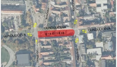 Poštovani,Zbog nastavka radova na rekonstrukciji kanalizacijske i vodoopskrbne mreže u sklopu Projekta Osijek 4, na dijelu Gundulićeve ulice, od križanja s Radićevom do križanja sa Sunčanom ulicom, uspostavlja se nova privremena regulacija prometa koja će se odvijati od 03.02.2025. do 31.05.2025. godine.Dionica na kojoj će se izvoditi radovi bit će zatvorena za promet, ali će u funkciji biti ulice uz obuhvat gradilišta - Radićeva ulica, istočna strana Zrinjevca i prilaz Blok centru. Istovremeno, promet će biti omogućen i na dionici Gundulićeve ulice od Županijske do Prolaza Ante Slavičeka. 