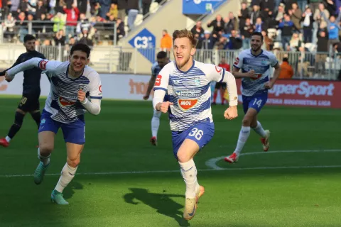 Osijek, 02. 02. 2025, Opus Arena, nogomet, SuperSport HNL 24/25. Osijek - Dinamo. Nail Omerović (36).snimio GOJKO MITIĆ