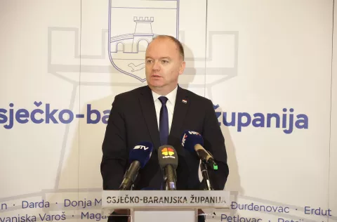 Osijek, 03. 02. 2025., Županijska 4, Velika vijećnica, demografske mere 2025, Ivan Šipić - ministar demografije i useljeništvaSNIMIO BRUNO JOBST