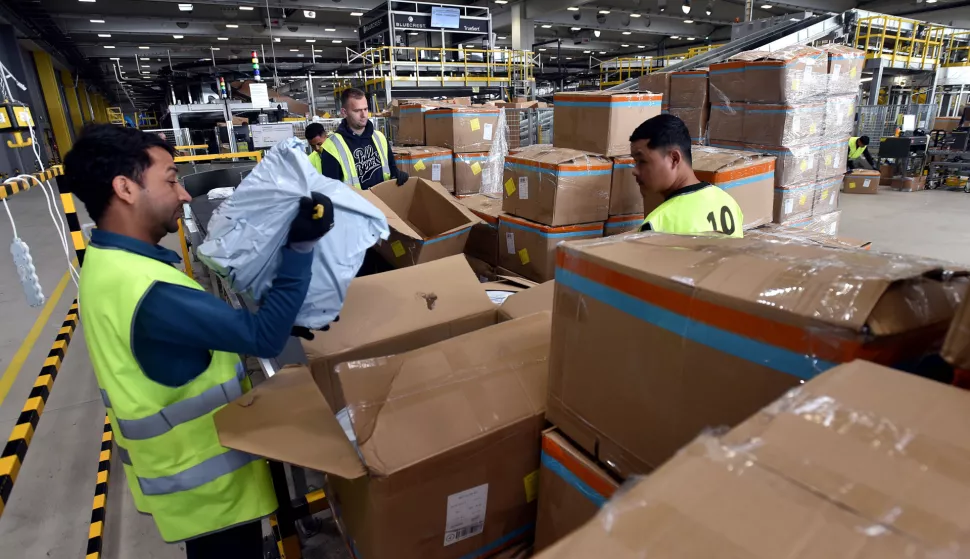 Velika Gorica, 02.12.2024 (nedeljni, Bozicni prilog) - Hrvatska posta, HP, sortirnica, uz tekst S.Pavica.foto Davor Kovacevicnedeljni