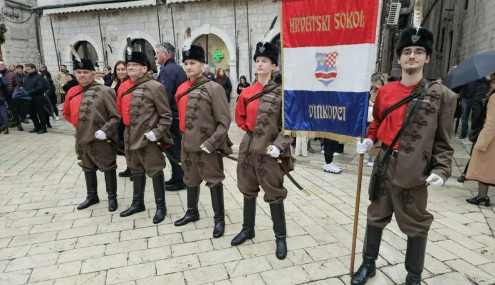 VINKOVCINa ovogodišnjoj, 1053. Festi sv. Vlaha, blagdana nebeskoga zaštitnika Grada Dubrovnika i Dubrovačke biskupije, u svečanom programu sudjelovala je i vinkovačka Garda Hrvatskoga sokola.2025.