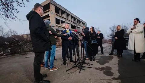 Osijek,06. 02. 2025, Obilazak lokacije nogov zatvora u Osijeku, bivši Poljoprivredni i Prehrambeno tehnološki faks na Tenjskoj cesti. Obišli su ministar Damir Habijan, ministar pravosuđa, uprave i digitalne transformacije zajedno s gradonačelnikom Ivanom Radićem..snimio GOJKO MIITĆ
