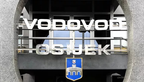 Osijek, 08. 02. 2022, Vodovod Osijek, prezentacija, web stranica (redizajn), aplikacija (redizajn), zgrada Uprave Vodovoda OsijekSNIMIO BRUNO JOBST