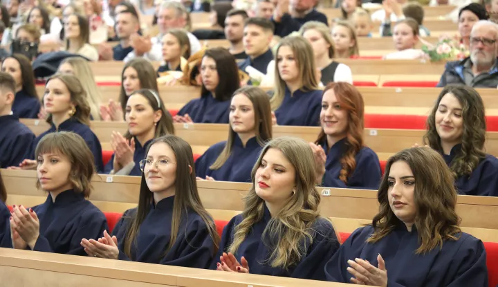 Osijek, 07. 02. 2025., FAZOS, Aula magna, promocija, PTFOS, 17. promocija sveučilišnih prvostupnika - inženjera prehrambene tehnologijeSNIMIO BRUNO JOBST