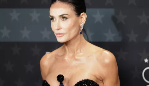 epaselect epa11881830 Demi Moore attends the 30th Annual Critics Choice Awards at The Barker Hangar in Santa Monica, California, USA, 07 February 2025. EPA/ALLISON DINNER