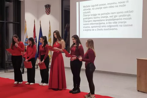 Vinkovci, 7. 2. 2025. Dan crvenih haljina