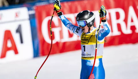 epa11882354 Breezy Johnson of the USA reacts in the finish area during the Women's Downhill race at the FIS Alpine Skiing World Championships in Saalbach Hinterglemm, Austria, 08 February 2025. EPA/JEAN-CHRISTOPHE BOTT