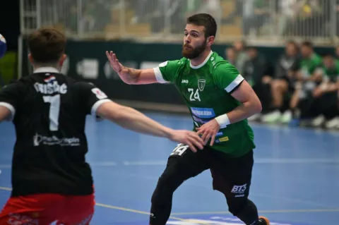 Tin Kuže debitirao je za NEXE