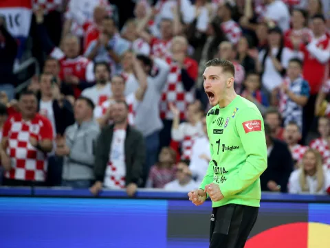 Zagreb, 30.01.2025. - Polufinalni susret Svjetskog prvenstva rukometaša: Hrvatska - Francuska. Na fotografiji Dominik Kuzmanović. foto HINA/ Daniel KASAP/ dk