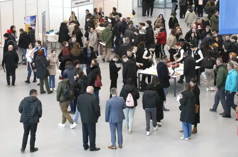 Osijek, 10. 02. 2025., GC, Dani poslova, hotelijeri, nezaposleni, nezaposlenost, traženje poslova, sezonski posao, poslovi, posaoSNIMIO BRUNO JOBST