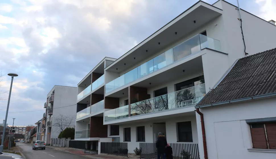 Osijek, 14. 02. 2022, Nekretnine, zgrade, stambene zgrade, stanovi, urbene vile... Ilustracija.snimio GOJKO MITIĆ