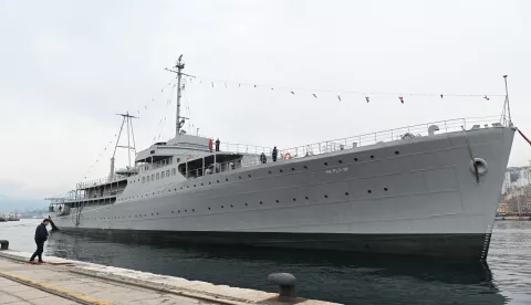 RIJEKA, 10. 02. 2025. - BROD GALEB, MUZEJ. ODLAZI IZ KRALJEVICE U RIJEKU, MOLO LONGO, SNIMIO: VEDRAN KARUZA 